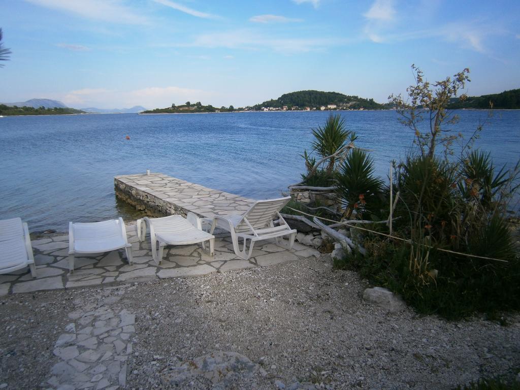 Apartments Grbin (Adults Only) Lumbarda Bagian luar foto