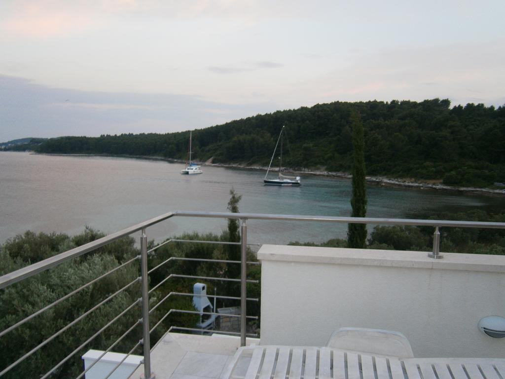 Apartments Grbin (Adults Only) Lumbarda Bagian luar foto