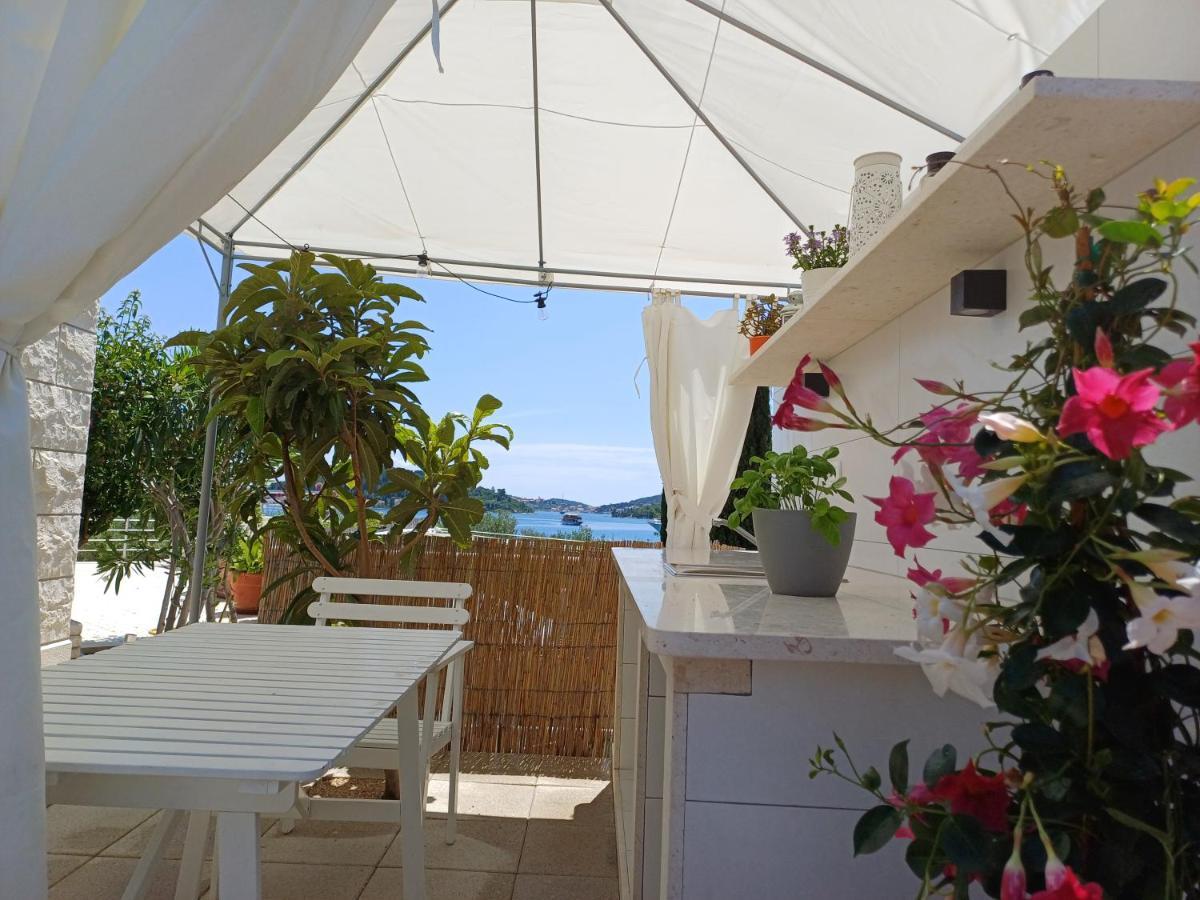 Apartments Grbin (Adults Only) Lumbarda Bagian luar foto