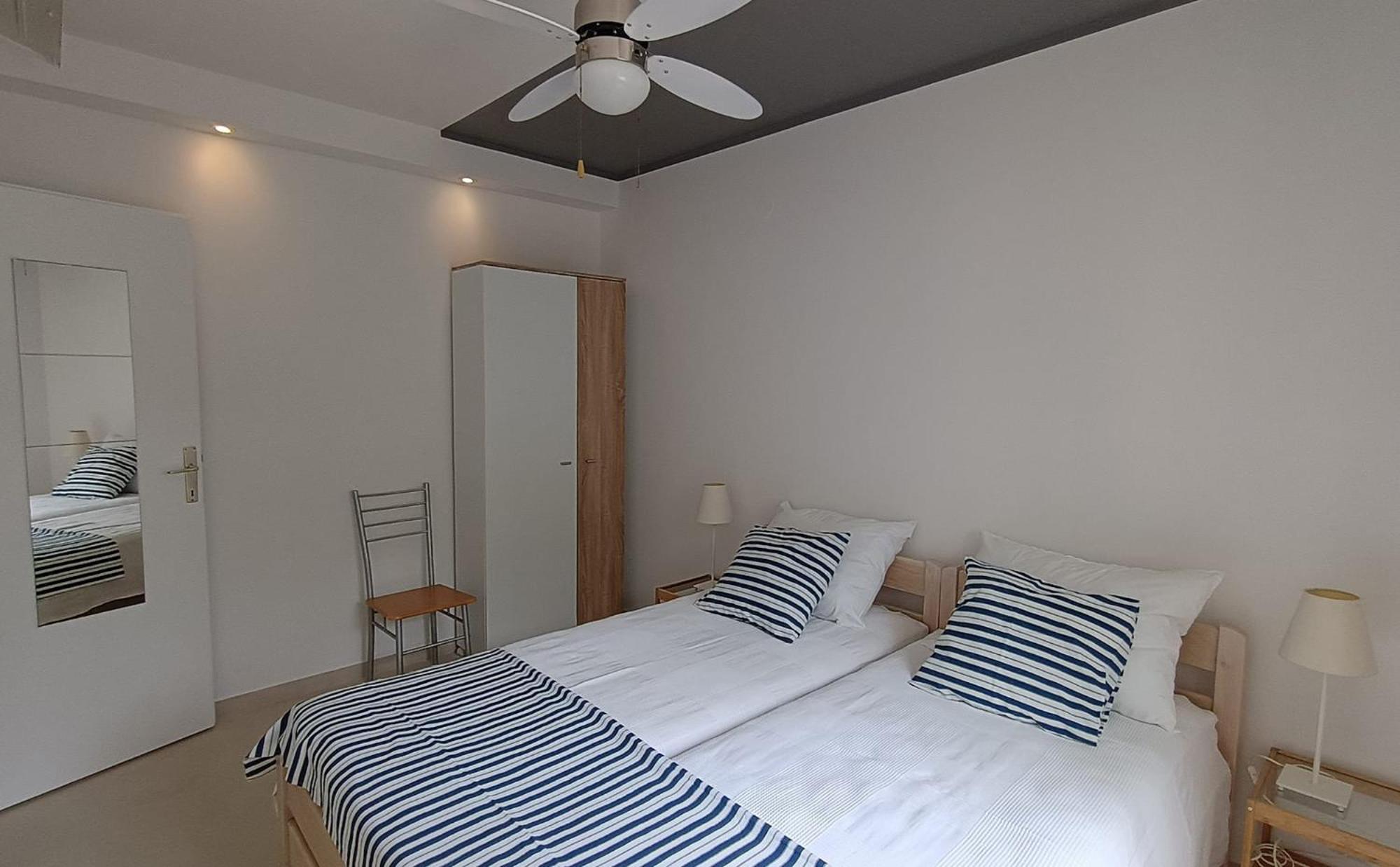 Apartments Grbin (Adults Only) Lumbarda Bagian luar foto