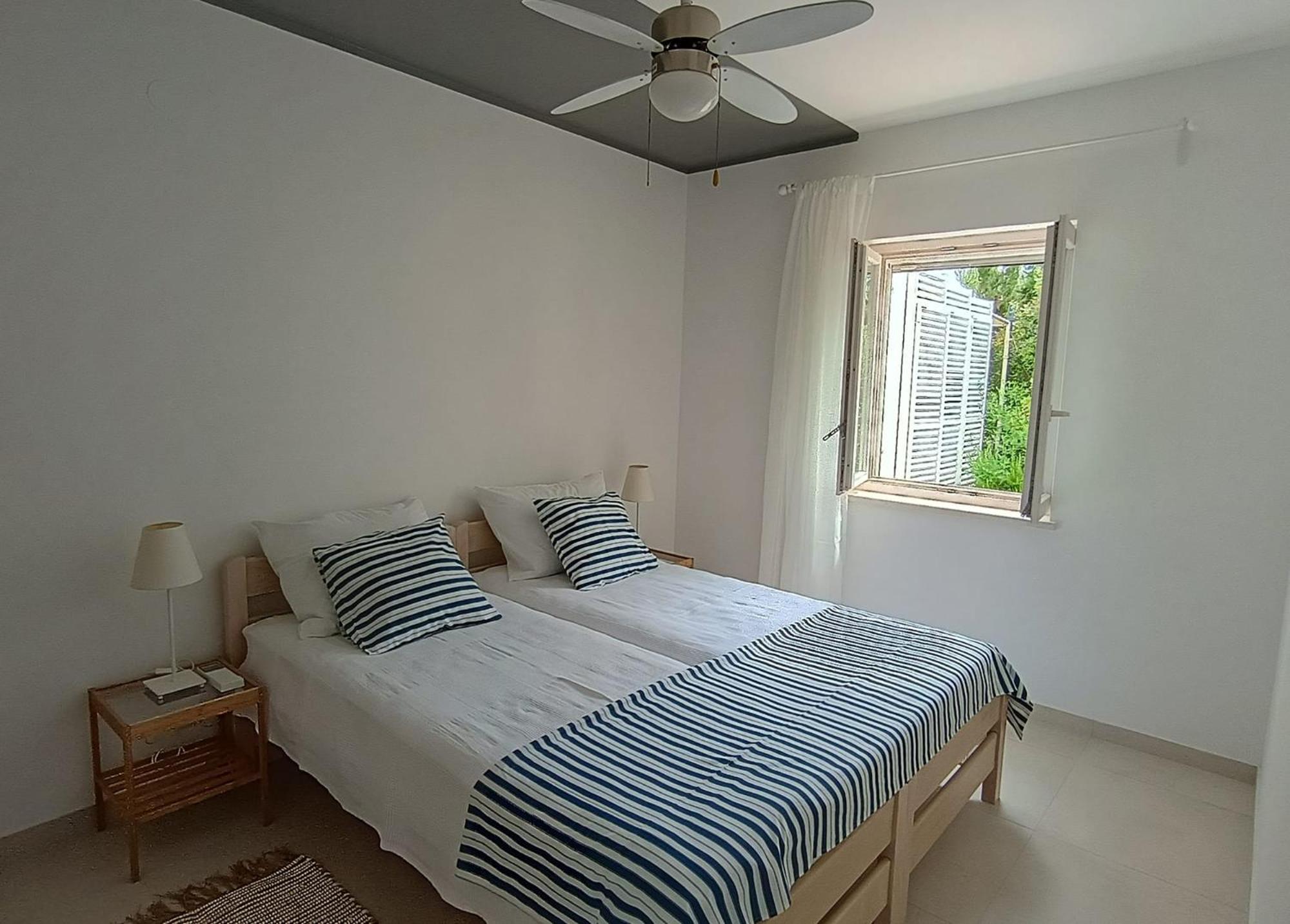 Apartments Grbin (Adults Only) Lumbarda Bagian luar foto