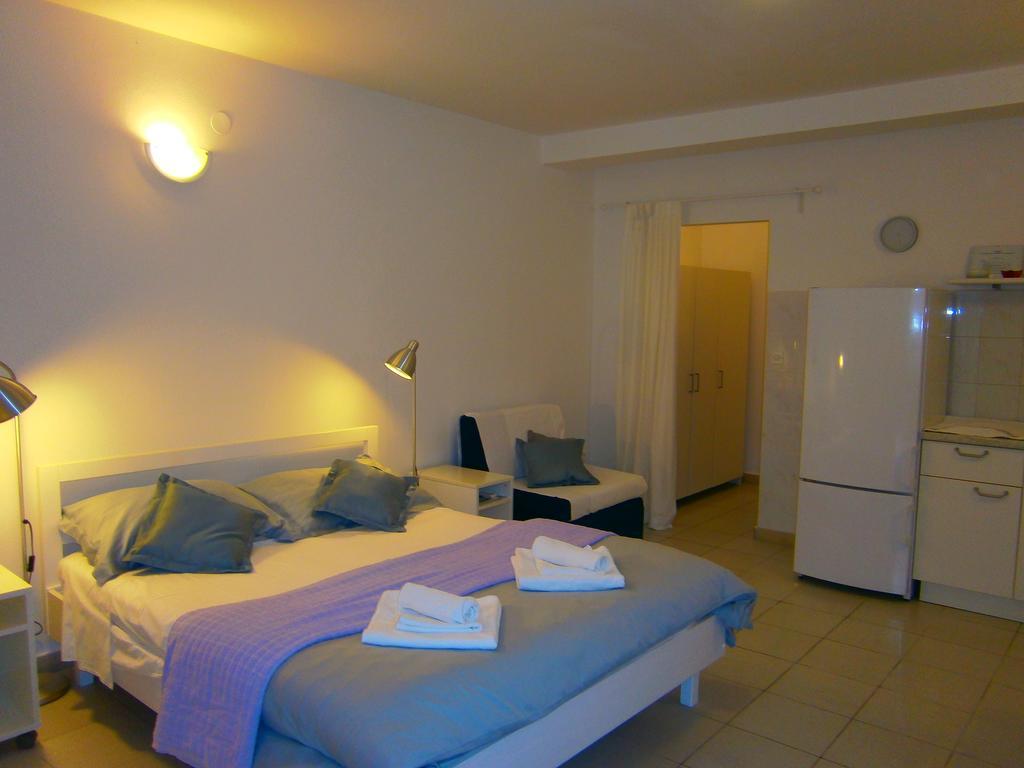 Apartments Grbin (Adults Only) Lumbarda Bagian luar foto