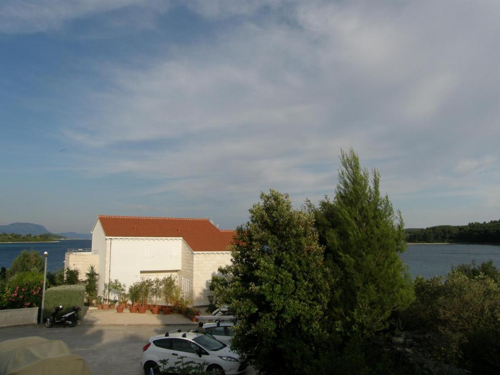Apartments Grbin (Adults Only) Lumbarda Bagian luar foto